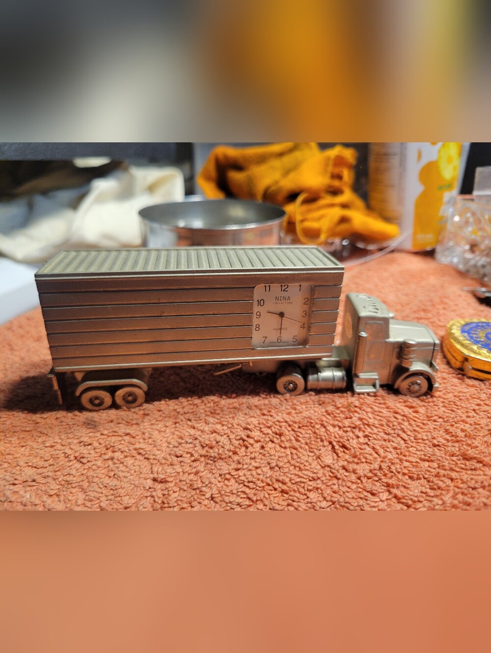 Nina Collection Quartz Semi-Truck Desk Clock